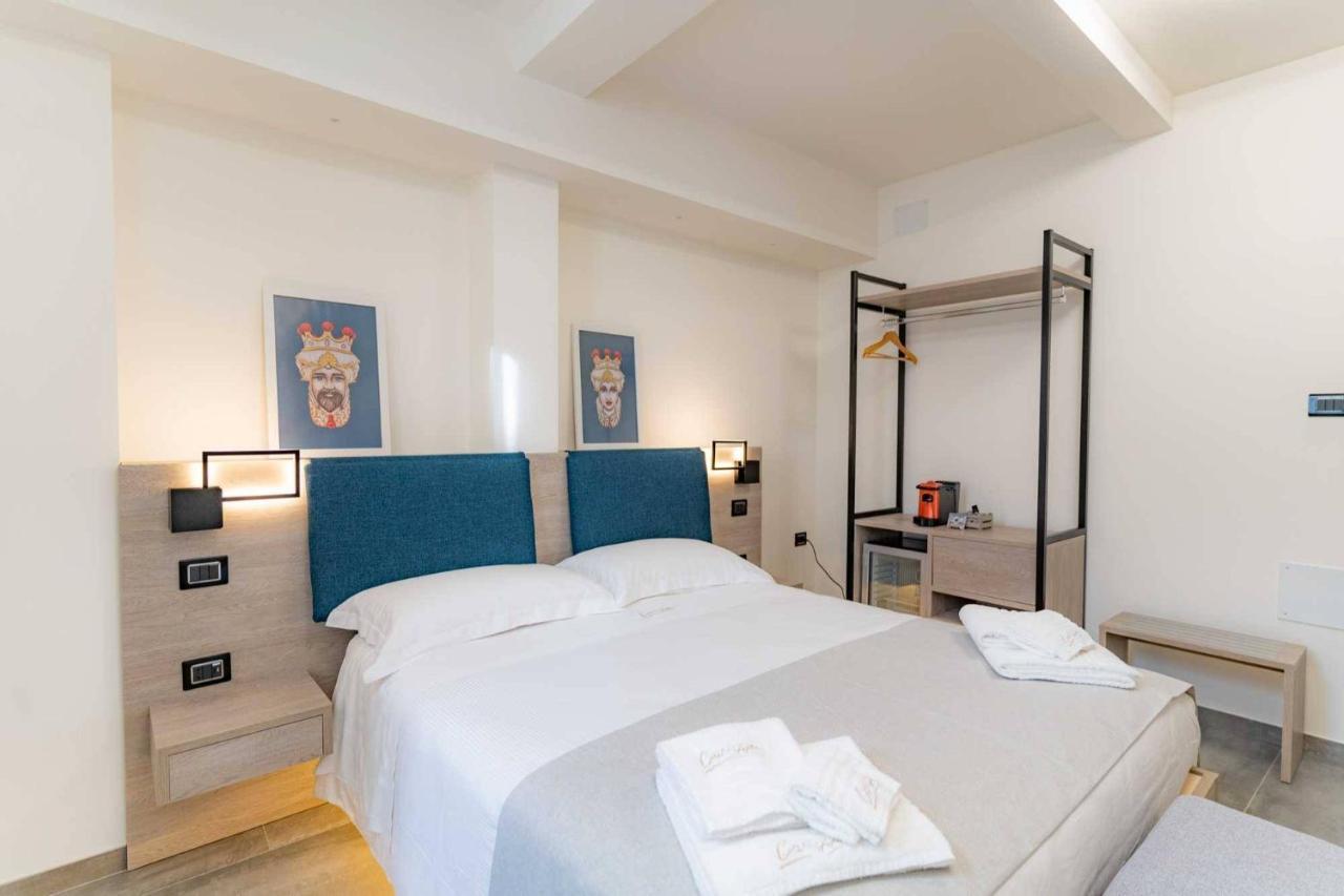 Carizza Rooms Pozzallo Bagian luar foto