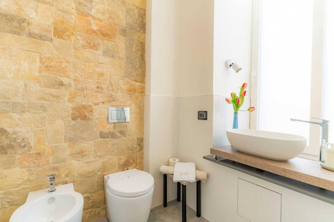 Carizza Rooms Pozzallo Bagian luar foto