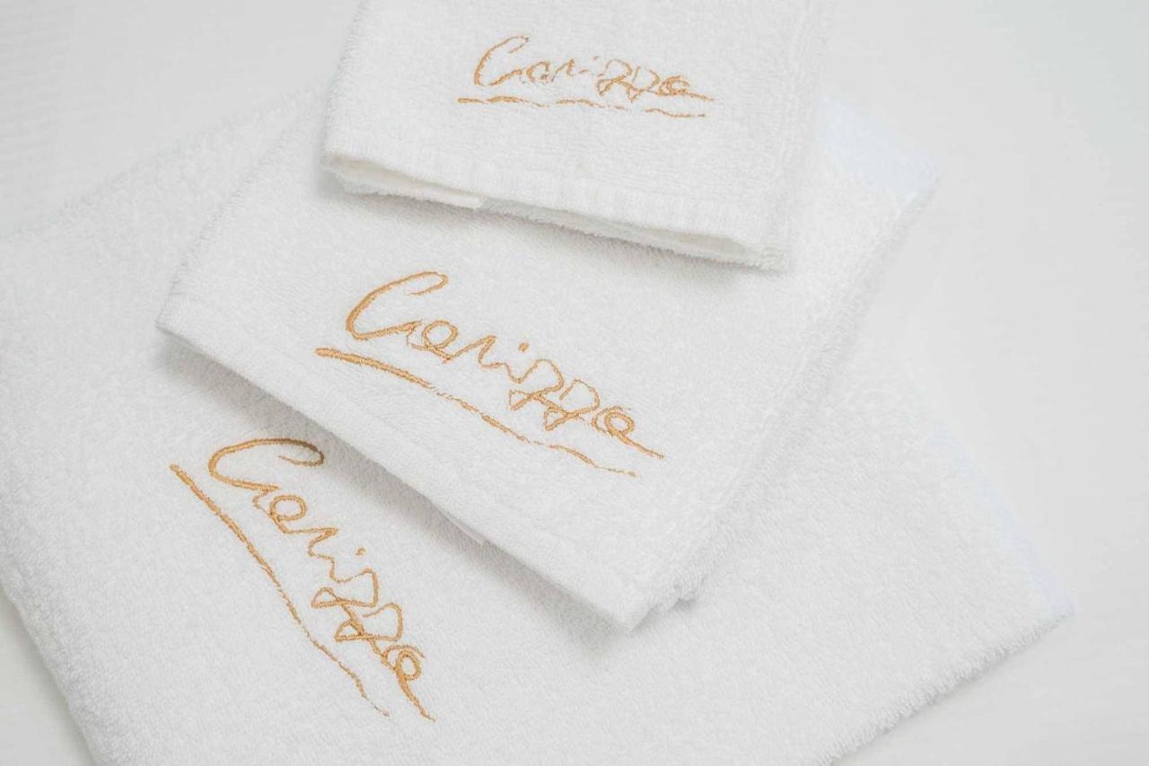 Carizza Rooms Pozzallo Bagian luar foto